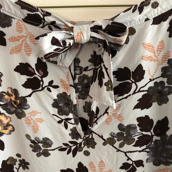 Ruffle Sleeve Floral Boxy Tee - Picture 6 of 7